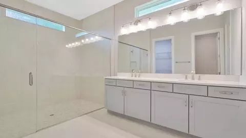 Bath - 8308 Golden Beach Ct, Parrish, FL 34219 photo 1 of 5