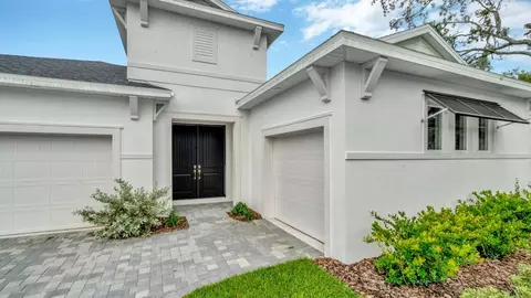 Exterior - 8308 Golden Beach Ct, Parrish, FL 34219 photo 4 of 23