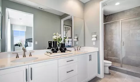 Bath - 29577 Monarch Rd, Menifee, CA 92586 photo 3 of 5
