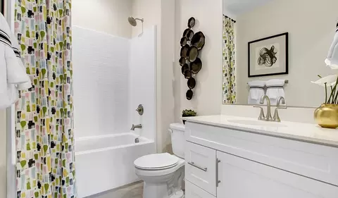 Bath - 29577 Monarch Rd, Menifee, CA 92586 photo 2 of 5