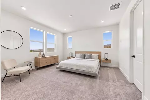 Other - 2122 W Desert View Dr, Phoenix, AZ 85041 photo 1 of 4