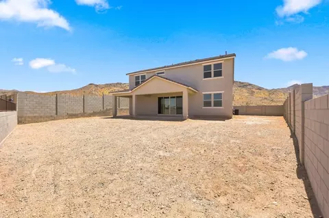 Exterior - 2122 W Desert View Dr, Phoenix, AZ 85041 photo 2 of 6