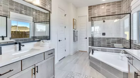 Bath - 25521 Udel Ln, Elgin, TX 78621 photo 6 of 16