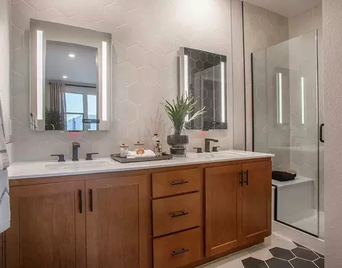 Bath - 6762 Quantum Loop, San Jose, CA 95119 photo 2 of 23