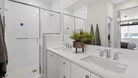 Bath - 500 Park Drive Unit #248, Carson, CA 90745 photo 1 of 3
