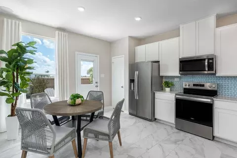 Kitchen - 4614 Broadside Ave, Von Ormy, TX 78073 photo 1 of 3