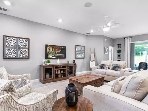 Living - 5386 Duxford Cir, Saint Cloud, FL 34771 photo 2 of 3