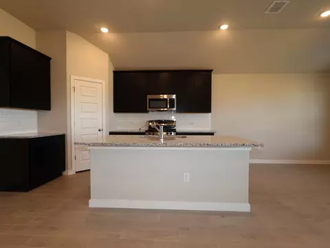 Kitchen - 12400 Setting Peak Ln, Buda, TX 78610 photo 3 of 3
