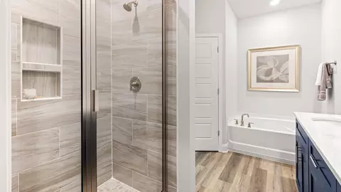 Bath - 14220 Quill Ave, Biloxi, MS 39532 photo 2 of 5
