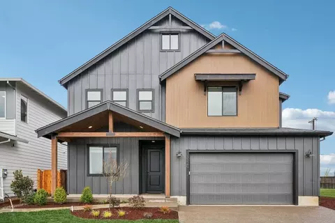 733 Magnolia Ave, Woodburn, OR 97071