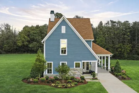 7235 Fighting Creek Rd, Sherrills Ford, NC 28673