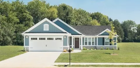 2146 Nathanial Greene Dr, Beavercreek, OH 45434