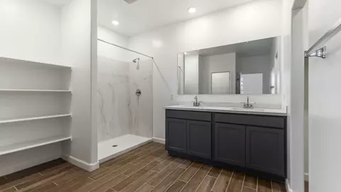 Bath - 9648 S Caballo Dr, Apache Junction, AZ 85120 photo 1 of 9