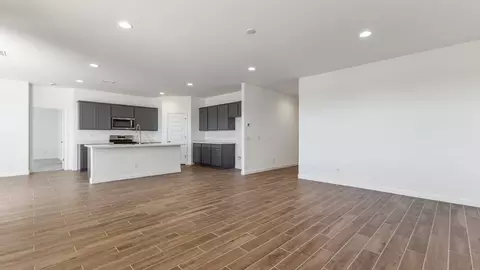 Living - 9648 S Caballo Dr, Apache Junction, AZ 85120 photo 2 of 6