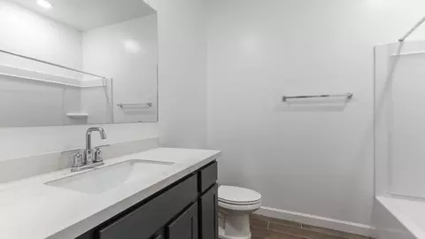 Bath - 9648 S Caballo Dr, Apache Junction, AZ 85120 photo 2 of 9