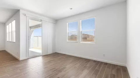 Living - 9648 S Caballo Dr, Apache Junction, AZ 85120 photo 4 of 6