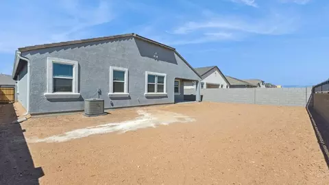 Exterior - 9648 S Caballo Dr, Apache Junction, AZ 85120 photo 5 of 16
