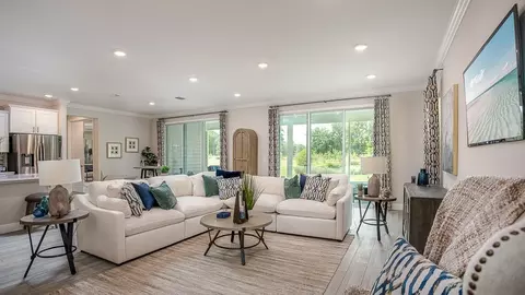 Living - 10238 Hexam Rd, Weeki Wachee, FL 34613 photo 4 of 4