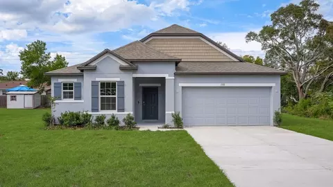 Exterior - 10238 Hexam Rd, Weeki Wachee, FL 34613 photo 9 of 10