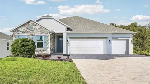 Exterior - 10238 Hexam Rd, Weeki Wachee, FL 34613 photo 8 of 10