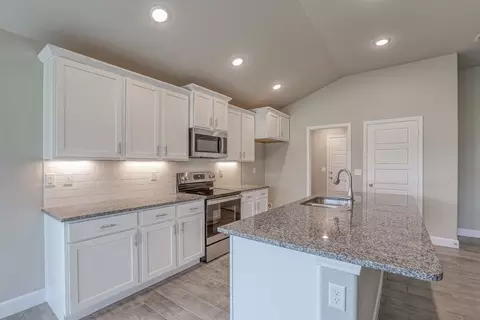 Kitchen - 25490 84th St, Lenexa, KS 66227 photo 1 of 3
