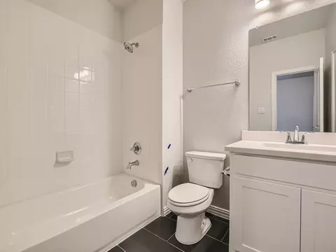 Bath - 2101 Baxter Rd, Celina, TX 75009 photo 4 of 9