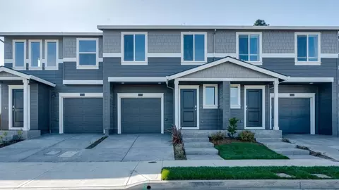 6271 SE 15th St, Gresham, OR 97080