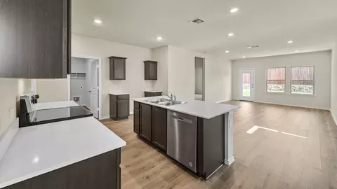 Kitchen - 133 Pheasant Run Rd, Terrell, TX 75160 photo 1 of 13