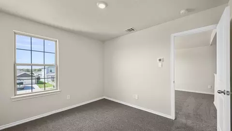 Bedroom - 133 Pheasant Run Rd, Terrell, TX 75160 photo 6 of 11