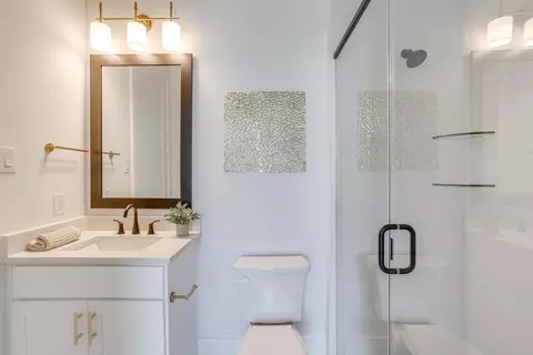 Bath - 2100 Baxter Rd, Celina, TX 75009 photo 1 of 11