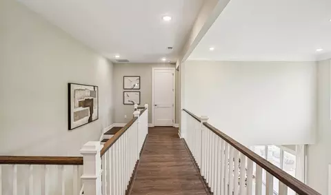 Entry Way - 6881 Smith Ct, Bethlehem, PA 18017 photo 4 of 5