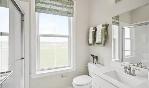 Bath - 6881 Smith Ct, Bethlehem, PA 18017 photo 4 of 8