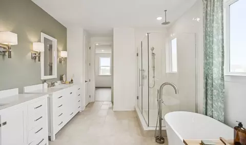 Bath - 6881 Smith Ct, Bethlehem, PA 18017 photo 3 of 8