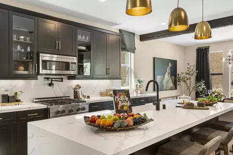 Kitchen - 29902 Vintage Ct, Castaic, CA 91384 photo 3 of 8