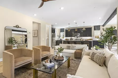 Living - 29902 Vintage Ct, Castaic, CA 91384 photo 3 of 7