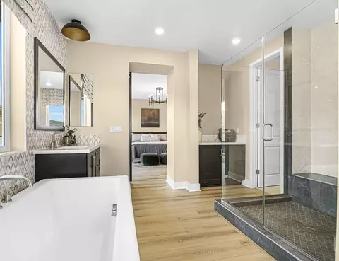 Bath - 29902 Vintage Ct, Castaic, CA 91384 photo 1 of 10