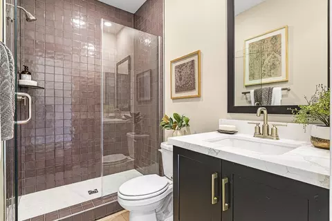 Bath - 29902 Vintage Ct, Castaic, CA 91384 photo 7 of 10