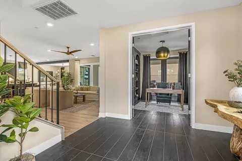 Entry Way - 29902 Vintage Ct, Castaic, CA 91384 photo 1 of 5
