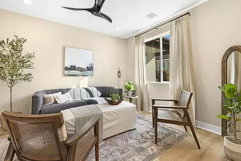 Living - 29902 Vintage Ct, Castaic, CA 91384 photo 4 of 7