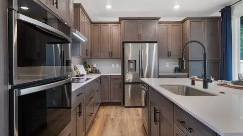 Kitchen - 1085 Folgate Dr, Sequim, WA 98382 photo 2 of 5