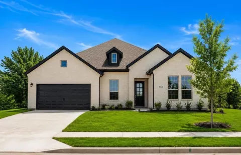 Exterior - 2425 Saint George Dr, Celina, TX 75009 photo 3 of 7