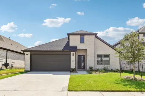 Exterior - 804 Rockcloud Dr, Haslet, TX 76052 photo 2 of 20