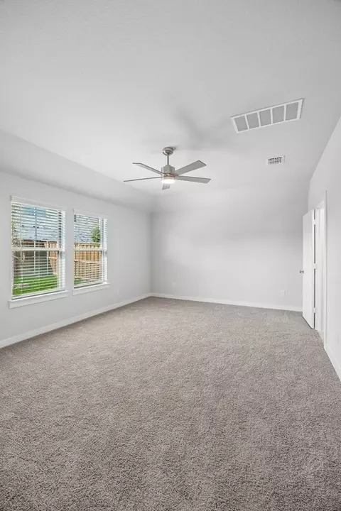 Bedroom - 804 Rockcloud Dr, Haslet, TX 76052 photo 11 of 24