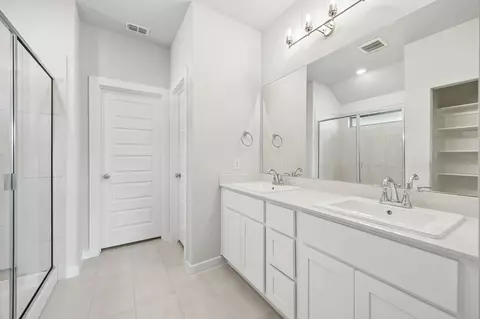 Bath - 804 Rockcloud Dr, Haslet, TX 76052 photo 3 of 13