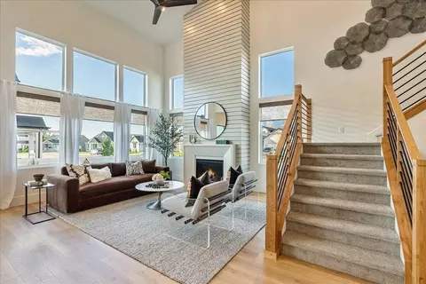 Living - 2458 W Aurora Ave, Mapleton, UT 84664 photo 3 of 5