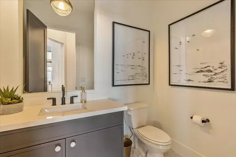 Bath - 2458 W Aurora Ave, Mapleton, UT 84664 photo 1 of 6