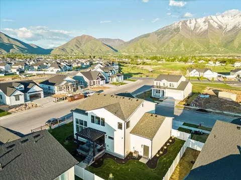View/Area - 2458 W Aurora Ave, Mapleton, UT 84664 photo 6 of 12