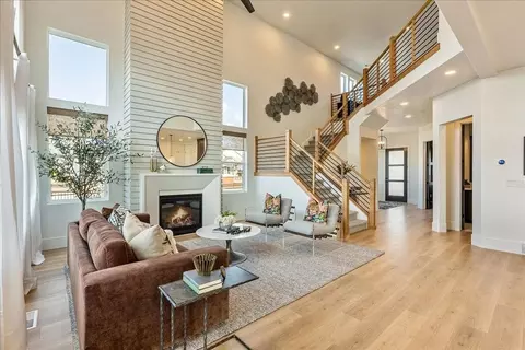 Living - 2458 W Aurora Ave, Mapleton, UT 84664 photo 5 of 5