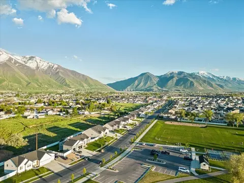 View/Area - 2458 W Aurora Ave, Mapleton, UT 84664 photo 10 of 12