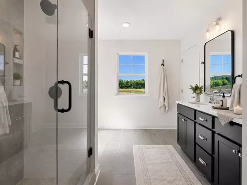 Bath - 9319 Orrin Ave, Ooltewah, TN 37363 photo 3 of 3